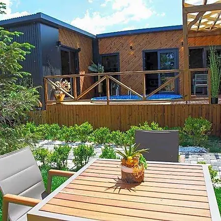 Hope Tiny House سبانجا